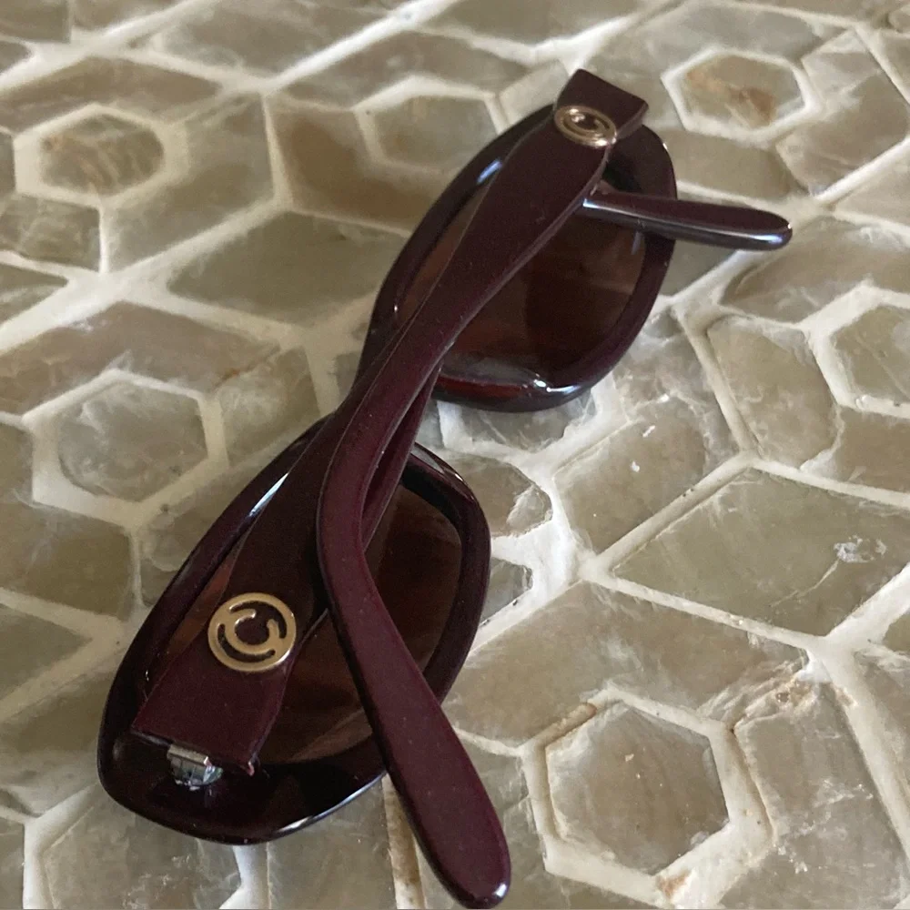 NEW!  Chianti 90s babydoll oval sunglasses